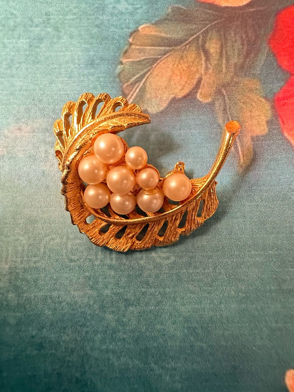 Gold-Tone Leaf Brooch with Pink Pearls - Women's Jewelry